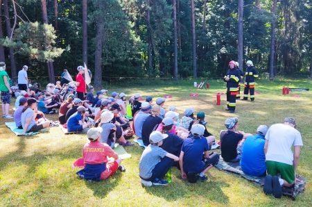 Priešgaisrinės saugos akcija „Būk saugus mokiny !“ klubo „Impulsas“ organizuotoje vasaros vaikų savigynos sporto stovykloje